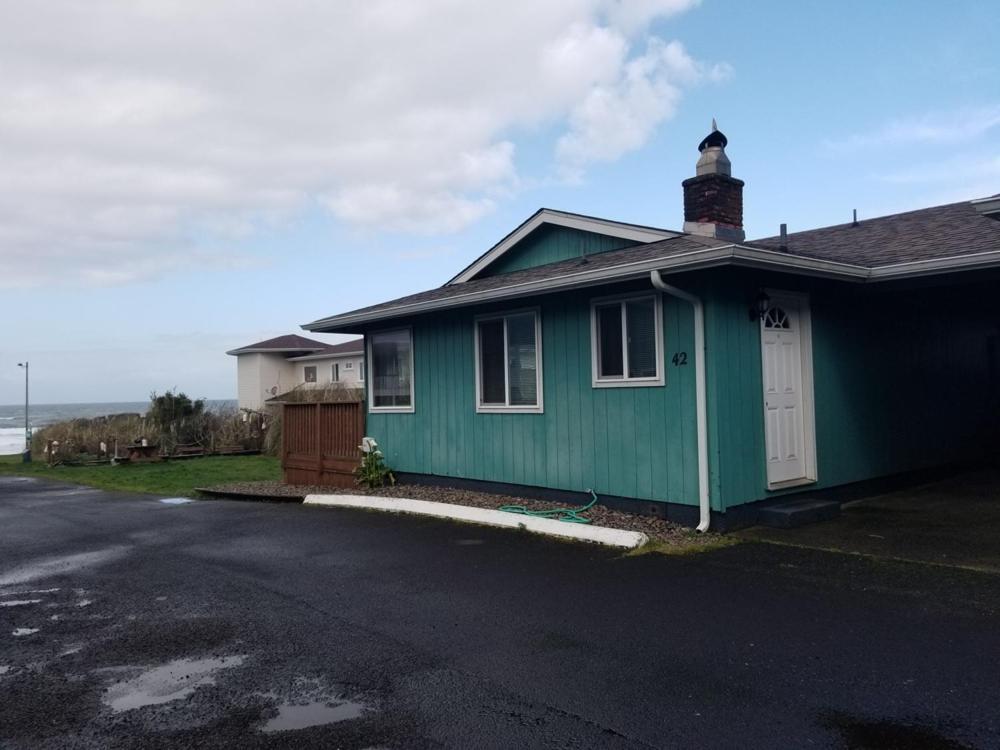 Silver Surf Motel Yachats Exterior photo